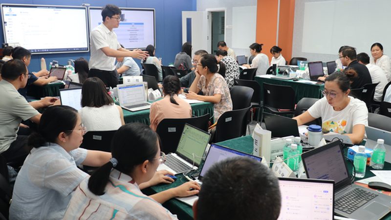 会计培训教材如何自学？四大选择标准解析