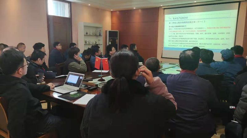 小标题：编程课程，不仅仅是代码的学习